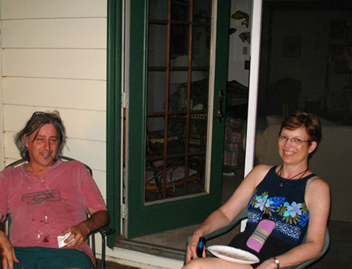 Professors Steve Smith and Marian Plant share the evening meal
