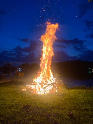 Another shot of the bonfire