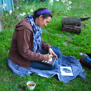 Mey Hasbrook drawing her marbling image