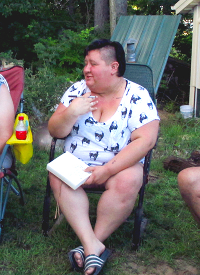 Bex Miller at the late-afternoon workshop