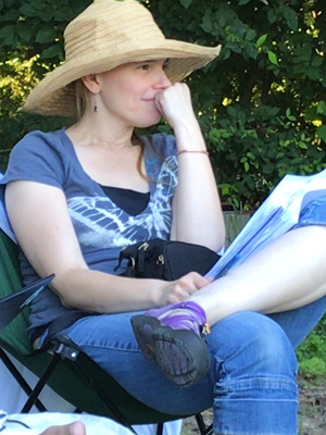 Just try to guess what I'm
thinking right now. Amy Wray Irish deep in thought.